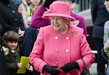 Rainha Elizabeth Ii Quebra Tradi O E Convida Pais De Kate Middleton