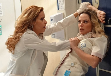 Amor à Vida: Glauce mata Elenice após ser flagrada fraudando exame de DNA - Amor à Vida / TV Globo