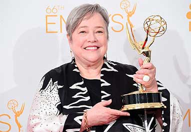 Kathy Bates se machuca em festa após Globo de Ouro - Getty Images