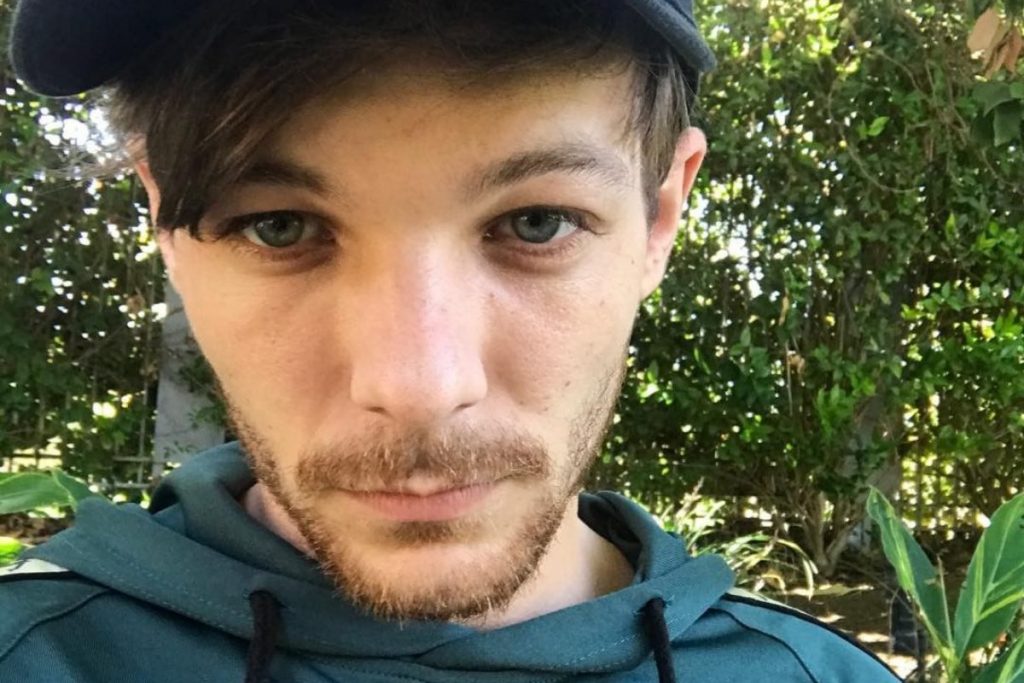 Louis Tomlinson vêm ao Brasil esta semana para shows esgotados