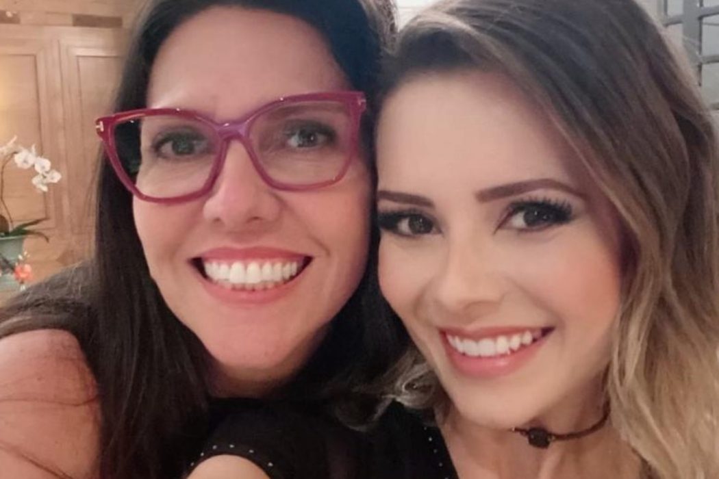 Sandy Lamenta Morte Da Esposa De Andreas Kisser Madrinha De Seu Filho