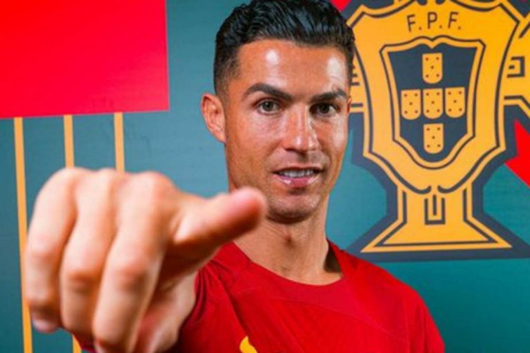 Cristiano Ronaldo Recebe Oferta De Mais De R Bilh O De Clube