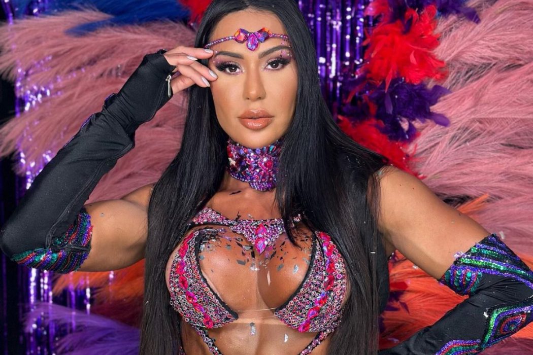 Gracyanne Barbosa Mostra Marquinha De Bronzeado Em Look De Carnaval