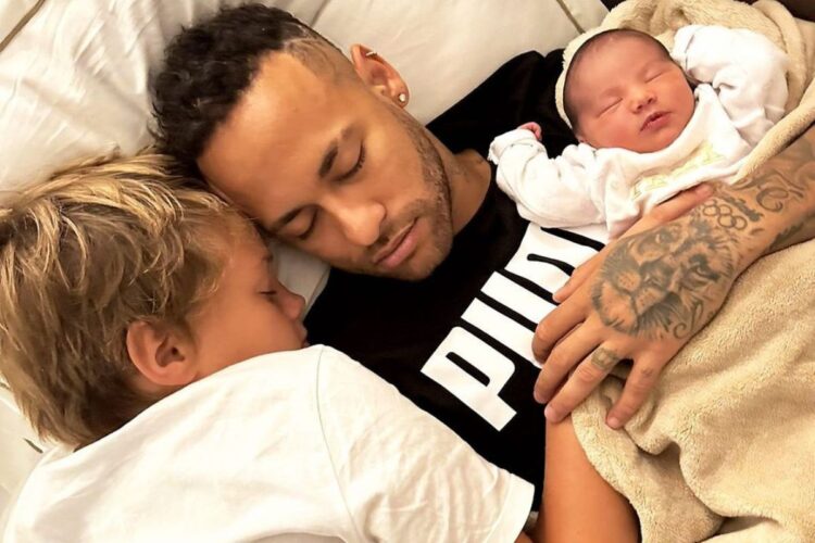 Neymar Posta Fotos In Ditas De Mavie E Davi Lucca No Dia Das Crian As