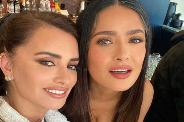 Salma Hayek elogia atuação da amiga Penelope Cruz em Ferrari