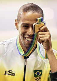 Hudson de Sousa, medalha de ouro no atlestismo