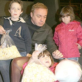 Gugu Liberato com os filhos: João Augusto, Marina e Sophia