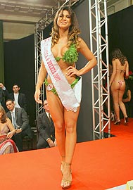 Mulher Samambaia foi eleita a Miss Plástica & Beleza 2007
