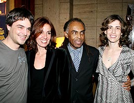 Andrucha, Gilberto,  Flora Gil e Fernanda Torres