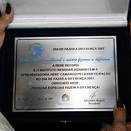 Placa em homenagem a Hebe Camargo