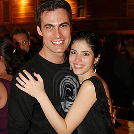 Carlos Casagrande com a mulher Marcelly Anselme