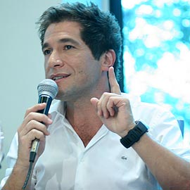 Daniel durante a coletiva