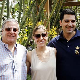 Ivan Zurita, a filha Daniela e o genro Eduardo Guedes