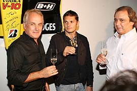 Otávio Mesquita, Giancarlo Fisichella e Reginaldo Leme brindam