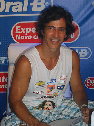 Leonardo Brício 