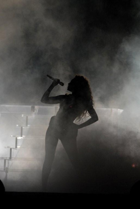 Beyoncé levou mais de 60 mil pessoas ao delírio com sua apresentação no estádio do Morumbi, em São Paulo