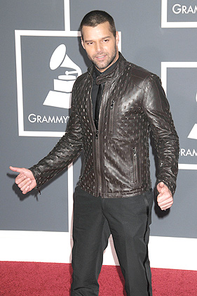 Ricky Martin foi um dos astros que marcaram presença no Grammy, neste domingo (31)