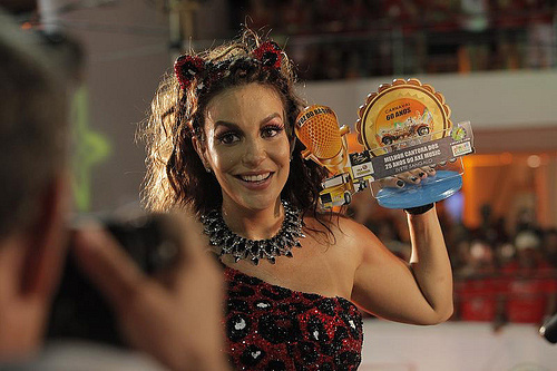 Ivete recebe três prêmios por seu Carnaval em Salvador