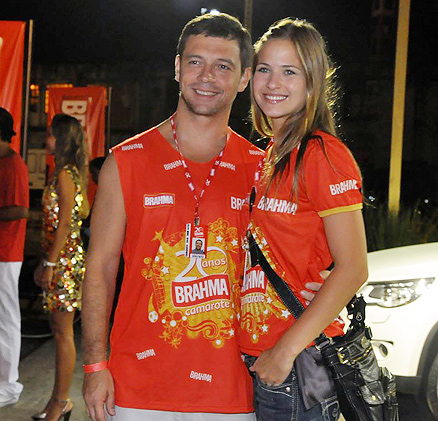 Luiza Valdetaro e marido