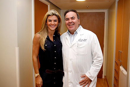 Mirella e o seu médico, o Dr. Ricardo Cavalcante