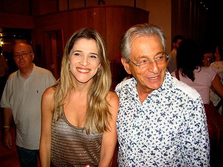 Ingrid Guimarães e Fernando Gabeira posam para foto