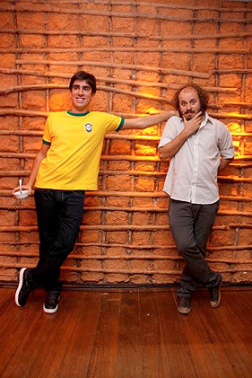 Marcelo Adnet e Paulinho Serra, da MTV, na festa de lançamento da programação 2010 da emissora