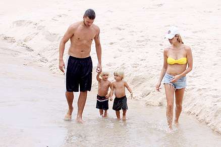 Rodrigo Hilbert, Fernanda Lima e os gêmeos Francisco e João