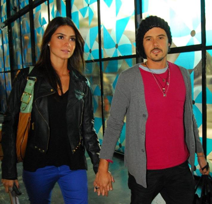 O casal de atores Thaila Ayala e Paulinho Vilhena