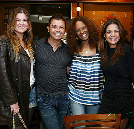 Cristiana Oliveira, Isabel Fillardis e Nivea Stelmann também marcaram presença na festa de David Brazil