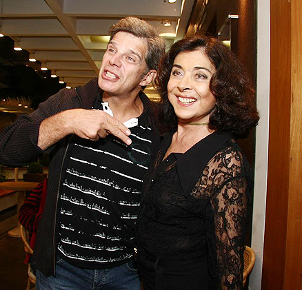 Betty Faria e Raul Gazola, só alegria