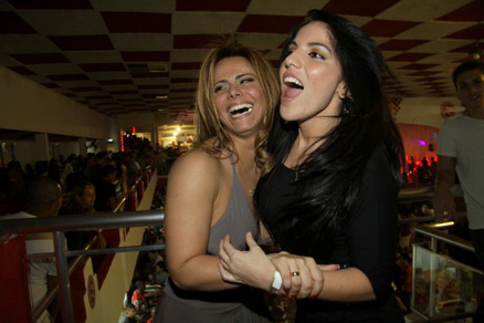 A ex-BBB Anamara e Viviane Araújo