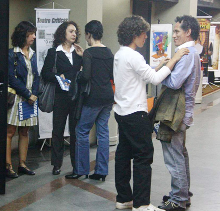 Vários atores e amigos de Cissa Guimarães foram assistir à peça, nesta quinta-feira (12)