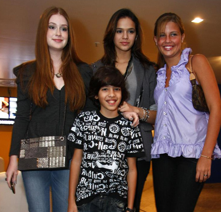  Marina Ruy Barbosa, Bruna Marquezine, Debby Lagranha e Matheus Costa também assistiram ao show