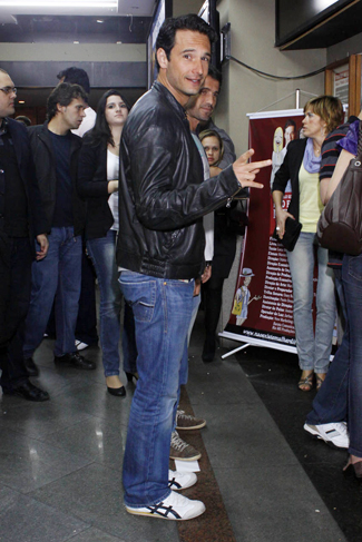 Rodrigo Santoro foi um dos famosos que curtiram o espetáculo de Cissa