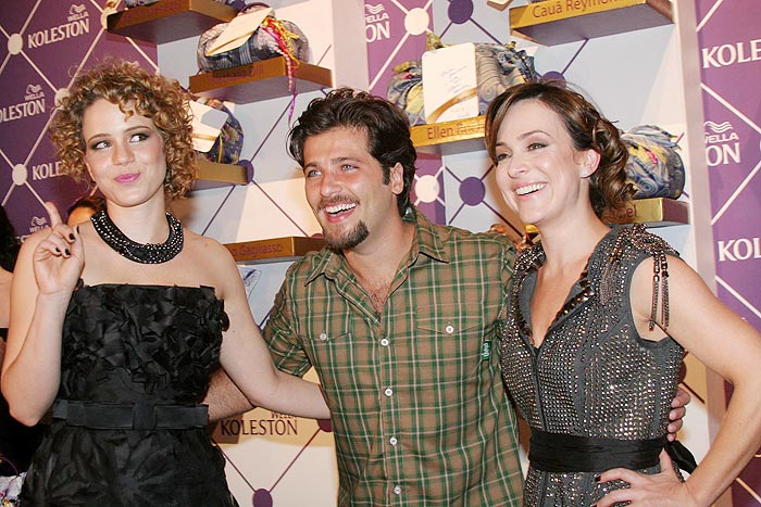 Trio animado: Leandra Leal, Bruno Gagliasso e Gabriela Duarte