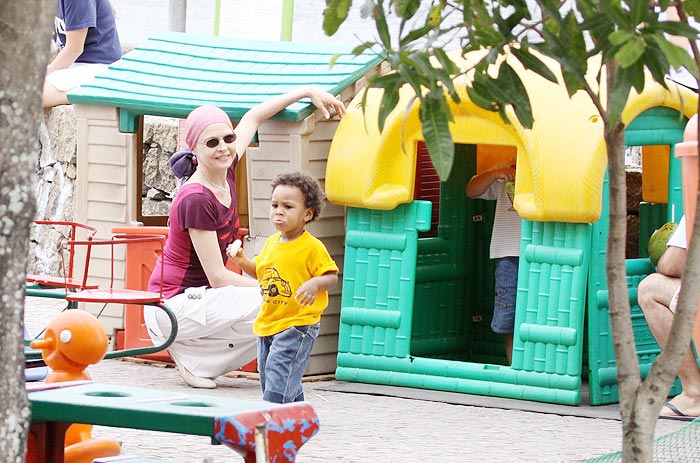 Matheus fez biquinho e a mamãe gostou