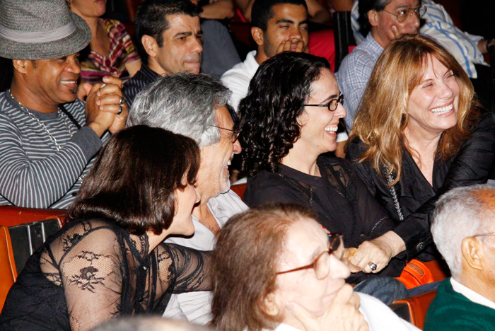 Marieta Severo e Renata Sorrah, à dir., compartilham noite especial no Rio de Janeiro