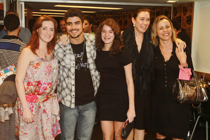 Alessandra Maestrini, Caio Castro, Giulia, Lília Cabral e Giulia Gam