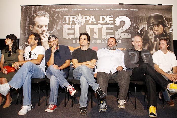 José Padilha, diretor do filme, comandou o bate-papo com jornalistas