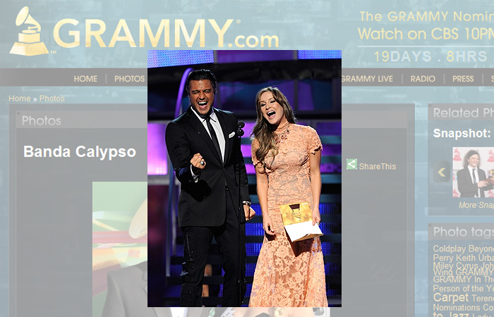 Jaime Camil e Claudia Leitte no palco do Grammy Latino