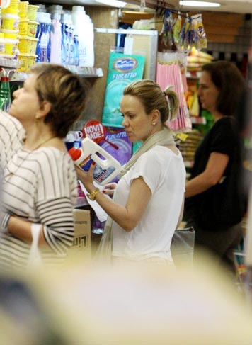 Apresentadora do SBT foi às compras em um supermercado do Leblon, Zona Sul do Rio