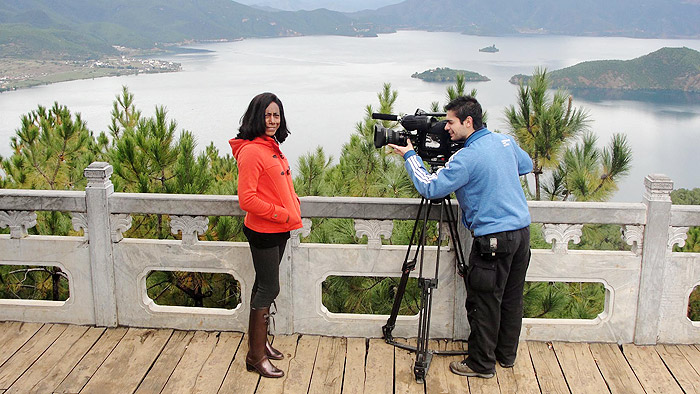 Glória Maria visita a China para o Globo Repórter