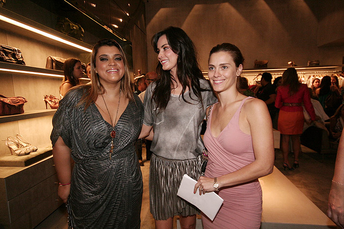 Preta Gil, Cris Barros e Carolina Dieckmann