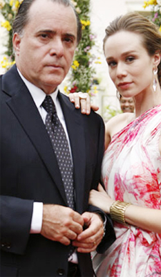 Totó (Tony Ramos) e Clara (Mariana Ximenes)