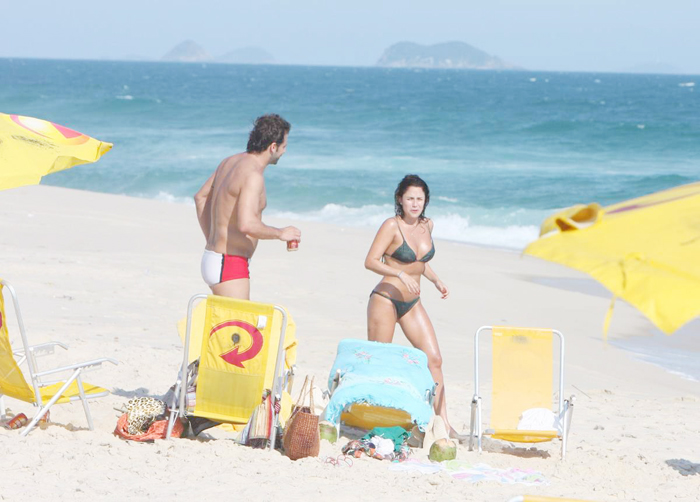 Os namorados Henri e Fernanda se divertiram na companhia das amigas