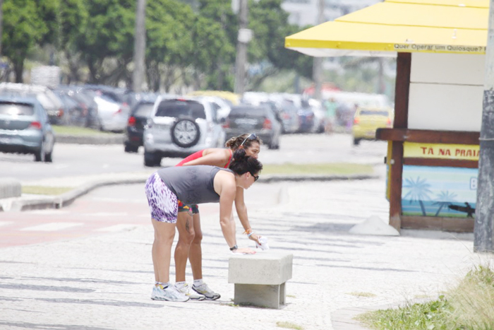 A atriz e a personal se cuidaram para evitar lesões