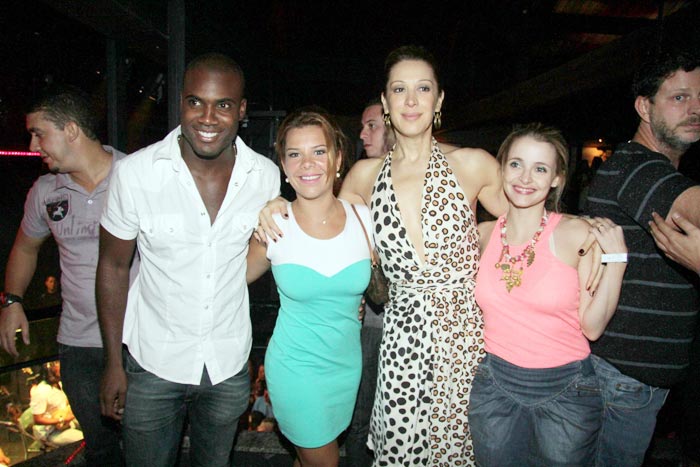 Rafael Zulu, Fernanda Souza, Claudia Raia e Maria Helena Chira