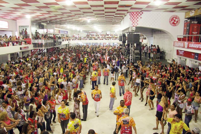 A quadra do Salgueiro estava lotada na noite de quarta-feira (23)