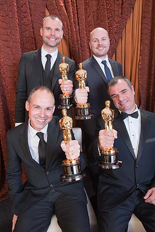 A Origem levou Oscar de Melhor efeitos espeicais. Na foto Peter Bebb, Paul Franklin, Andrew Lockley e Chris Corbould.