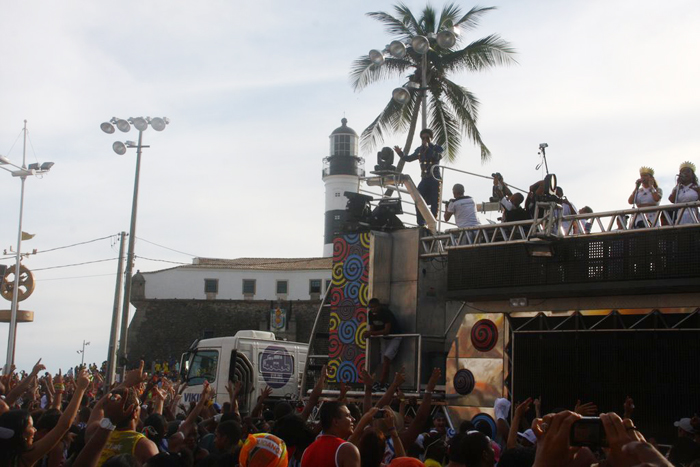 Timbalada desfilou na tarde desta sexta-feira (4), em Salvador 